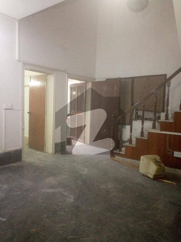 ڈی ایچ اے فیز 1 ڈیفنس (ڈی ایچ اے),لاہور میں 4 کمروں کا 10 مرلہ مکان 3.41 کروڑ میں برائے فروخت۔