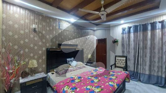 10 MARLA HOUSE FACING PARK FOR SALE IN BAHRIA TOWN LAHORE