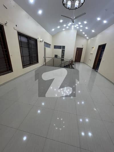 500 Yard'S Bungalow For Rent In Phase 5