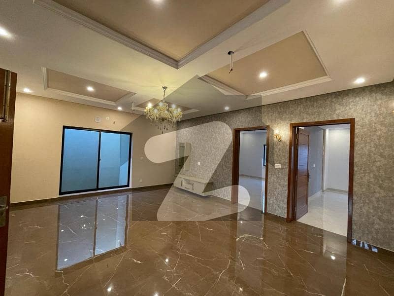 01 Kanal Ultra Modern Luxury Bungalow For Sale In PCSIR PHASE 2