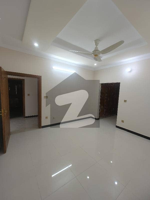 10 Marla Beautiful Double Storey House For Sale Faisal Town F 18