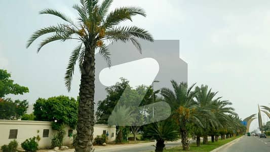 10 Marla Plot For Sale In Alamgir Block Bahria Town Lahore.