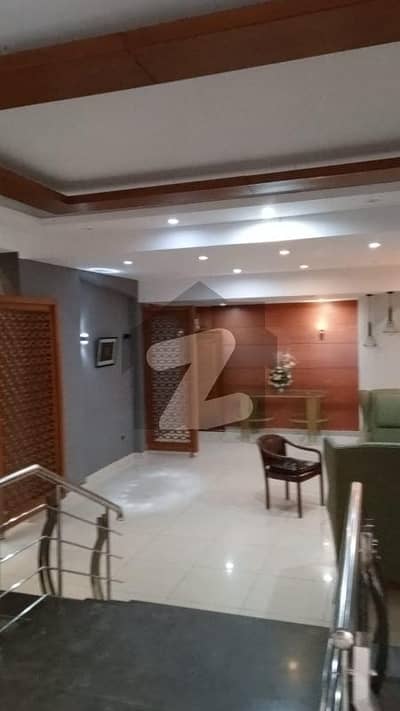 خالد بِن ولید روڈ کراچی میں 3 کمروں کا 11 مرلہ فلیٹ 4.4 کروڑ میں برائے فروخت۔