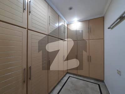 ویلینشیاء ہاؤسنگ سوسائٹی لاہور میں 5 کمروں کا 1 کنال مکان 8.0 کروڑ میں برائے فروخت۔