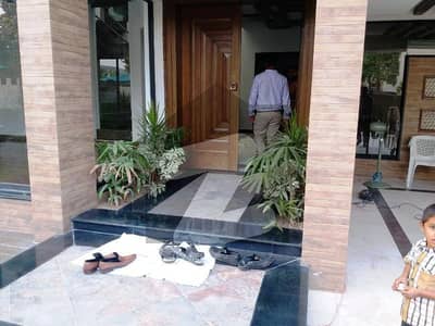 2 Kanal Bungalow Near Park For Rent In DHA Phase 3-Z