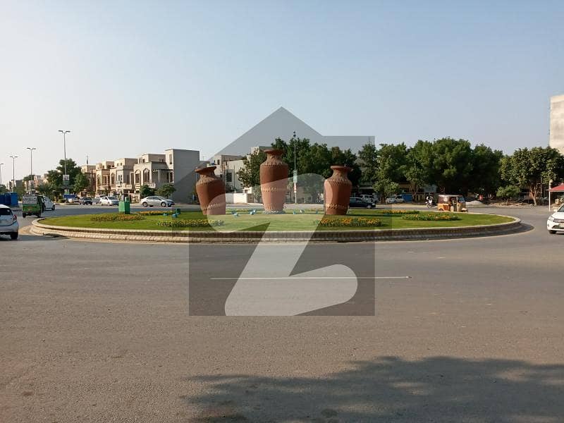 بحریہ ٹاؤن گلبہار بلاک بحریہ ٹاؤن سیکٹر سی,بحریہ ٹاؤن,لاہور میں 12 مرلہ رہائشی پلاٹ 1.78 کروڑ میں برائے فروخت۔