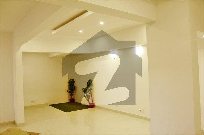ڈی ایچ اے فیز 2 ڈی ایچ اے ڈیفینس,کراچی میں 9 کمروں کا 2 کنال مکان 21.0 کروڑ میں برائے فروخت۔