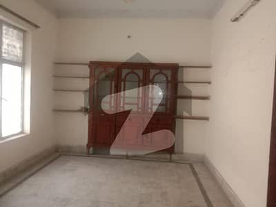 علامہ اقبال ٹاؤن لاہور میں 4 کمروں کا 5 مرلہ مکان 70.0 ہزار میں کرایہ پر دستیاب ہے۔