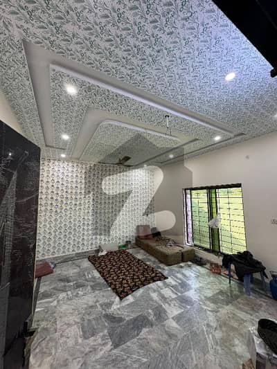 جوبلی ٹاؤن لاہور میں 5 کمروں کا 7 مرلہ مکان 75.0 ہزار میں کرایہ پر دستیاب ہے۔