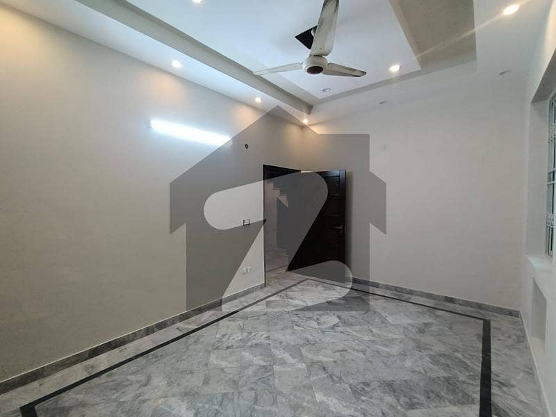 5 Marla House For SALE In Johar Town Near To Emporium Mall
