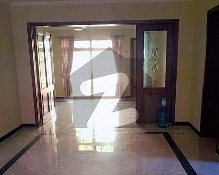 ایف ۔ 7 اسلام آباد میں 7 کمروں کا 1 کنال مکان 38.0 کروڑ میں برائے فروخت۔