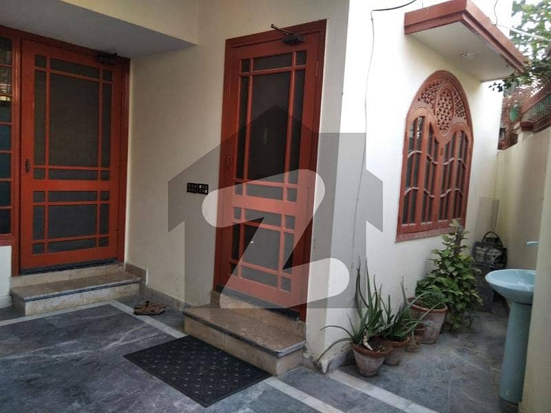 ڈی ایچ اے فیز 2 ایکسٹینشن ڈی ایچ اے ڈیفینس,کراچی میں 4 کمروں کا 6 مرلہ مکان 4.8 کروڑ میں برائے فروخت۔
