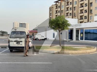 بحریہ ٹاؤن - پریسنٹ 19 بحریہ ٹاؤن کراچی,کراچی میں 3 کمروں کا 10 مرلہ فلیٹ 1.8 کروڑ میں برائے فروخت۔
