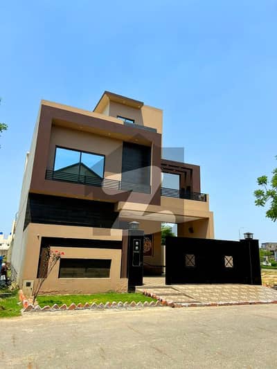 10 Marla Brand New House Lower Price For Sale M7 Block C Lake City Lahore