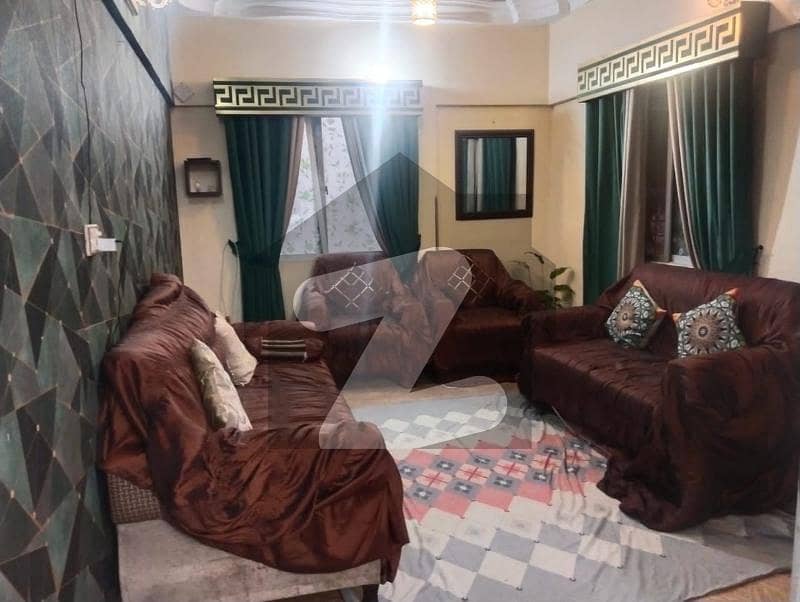 گلستانِِ جوہر ۔ بلاک 14 گلستانِ جوہر,کراچی میں 3 کمروں کا 6 مرلہ فلیٹ 1.25 کروڑ میں برائے فروخت۔