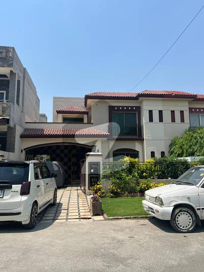 Spanish 10 Marla House For Rent Near to Park M1 Lake City Lahore