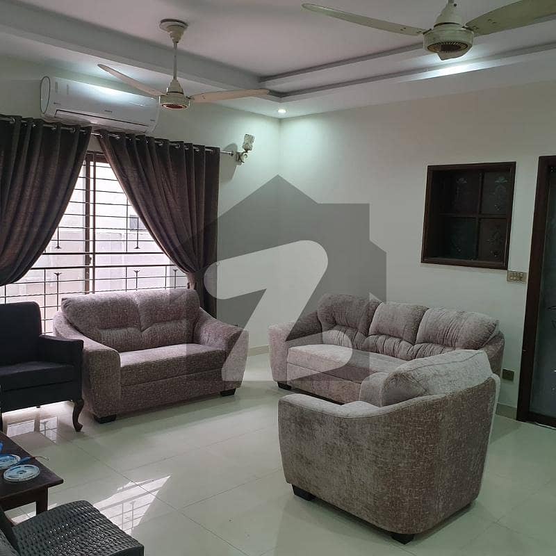 10 MARLA BEAUTIFUL FURNISHED HOUSE FOR RENT PHASE 4