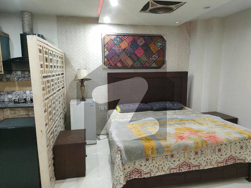 1BED STUDIO FURNISHED APORTMENT IS AVAILABLE FOR RENT IN SECTOR B BAHRIA TOWN LAHORE