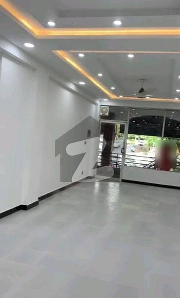 ایف ۔ 8 مرکز ایف ۔ 8,اسلام آباد میں 3 مرلہ دکان 3.5 لاکھ میں کرایہ پر دستیاب ہے۔