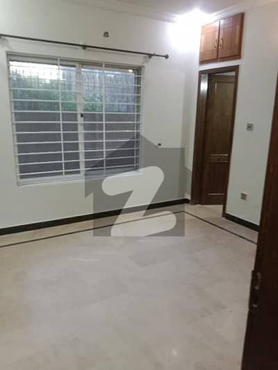 25/40 Ground Portion For Rent G13 Islamabad