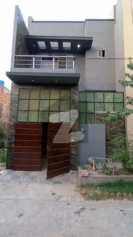 3.5 Marla Triple Story House for Sale in Al Noor Garden Faisalabad
