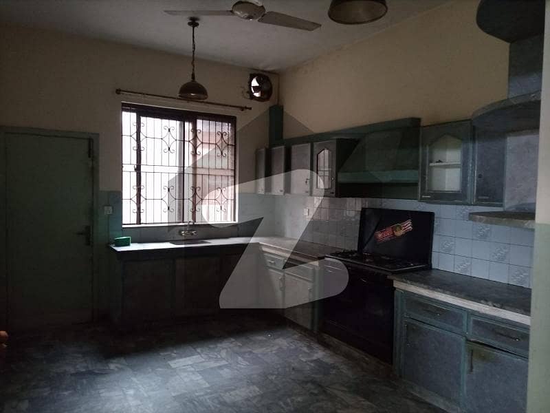 1-Kanal House for Rent Phase 1 Block L
