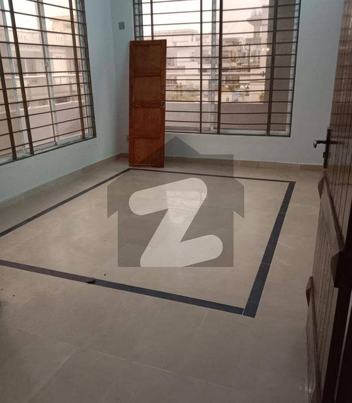 غوری گارڈن غوری ٹاؤن,اسلام آباد میں 4 کمروں کا 7 مرلہ بالائی پورشن 45.0 ہزار میں کرایہ پر دستیاب ہے۔