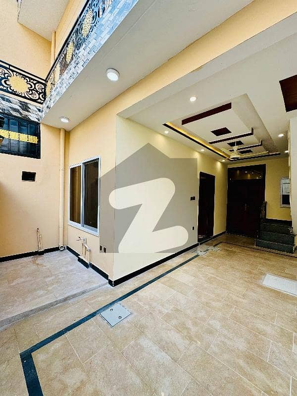 شاہ پور اسلام آباد میں 4 کمروں کا 5 مرلہ مکان 1.6 کروڑ میں برائے فروخت۔