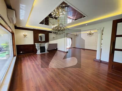 ایف ۔ 7 اسلام آباد میں 4 کمروں کا 2 کنال مکان 22.0 لاکھ میں کرایہ پر دستیاب ہے۔