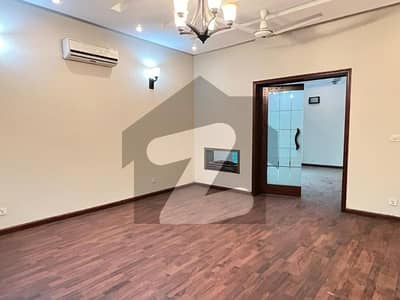 1 Kanal Full House Available For Rent In DHA Phase 3