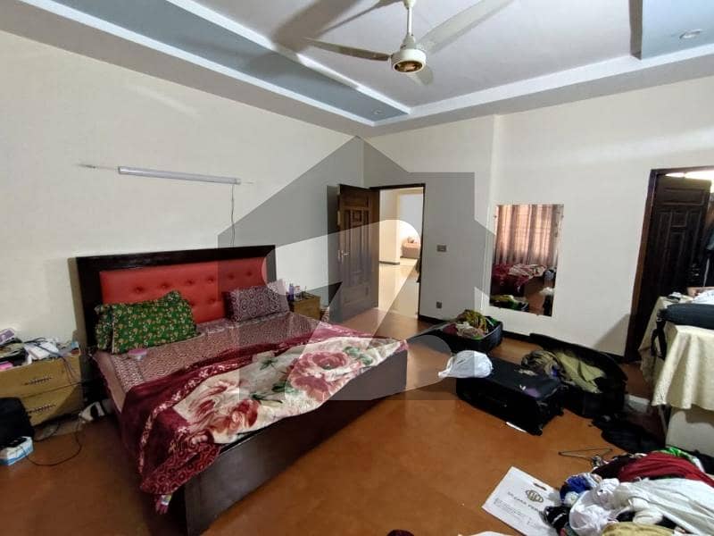 نشیمنِ اقبال لاہور میں 3 کمروں کا 1 کنال بالائی پورشن 85.0 ہزار میں کرایہ پر دستیاب ہے۔