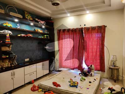 ڈی ایچ اے فیز 5 ڈیفنس (ڈی ایچ اے),لاہور میں 4 کمروں کا 10 مرلہ مکان 5.0 کروڑ میں برائے فروخت۔