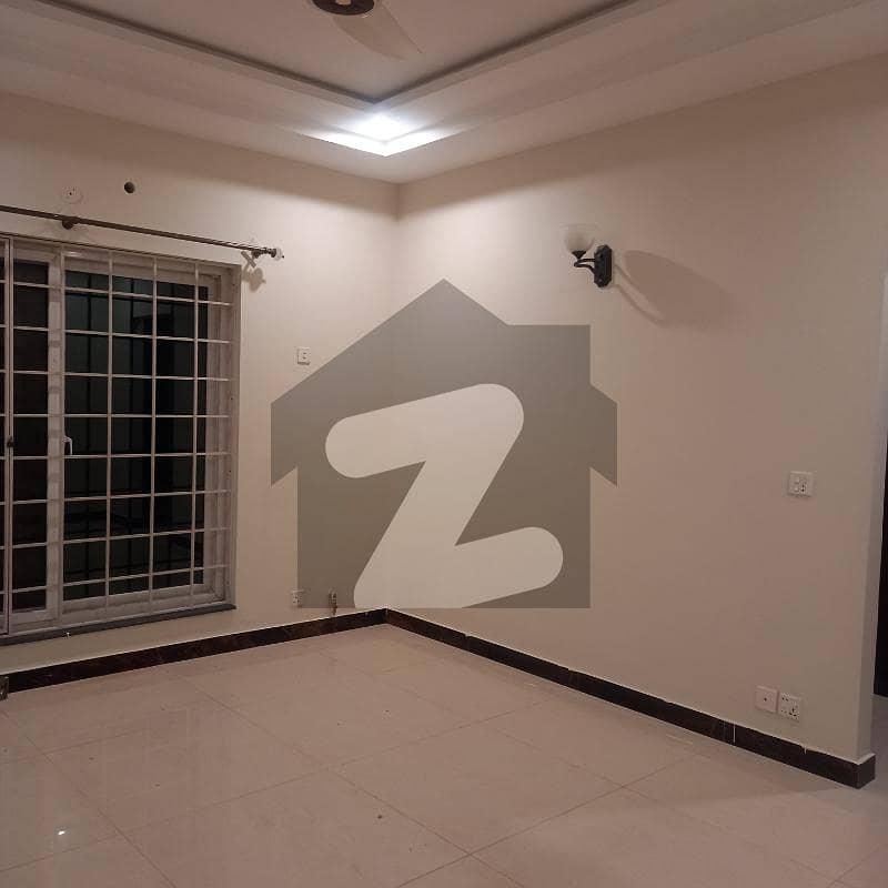 40 x 80 Beautiful New House For Rent In G 13/3 Islamabad.