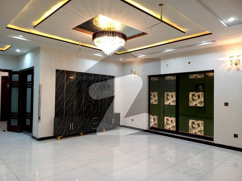 Beautiful, durable and comfortable house in Agrics town Lahore
