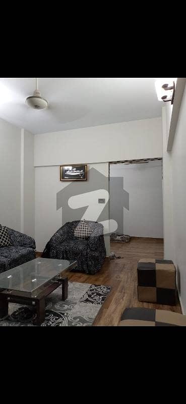 flat for sale in Rufi Green City 

Naer parfeum chaok VIP location main road se Qreeb hwadar west open Baoundry war project fully extra work all fesiletes Naer parfeum chaok with lift rental income 40k