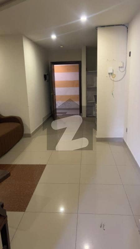 Beautiful one bedroom non furnished apartments