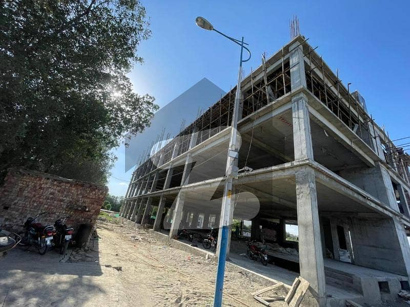 STUDIO APARTMENT FOR SALE ON INVESTOR RATE IN BAHRIA TOWN LAHORE