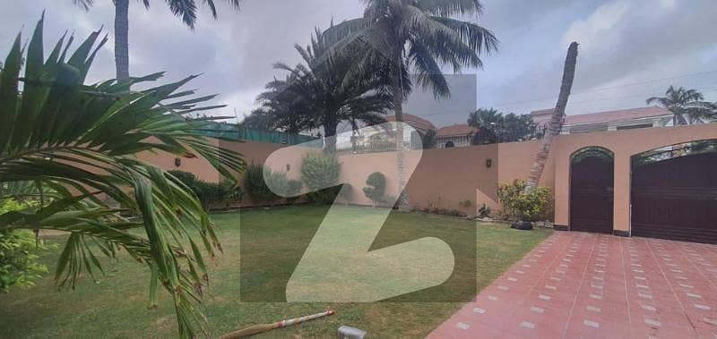 Chance Deal 1000yards Westopen Corner Bungalow In Gizri Bolaverd Dha Phase 4