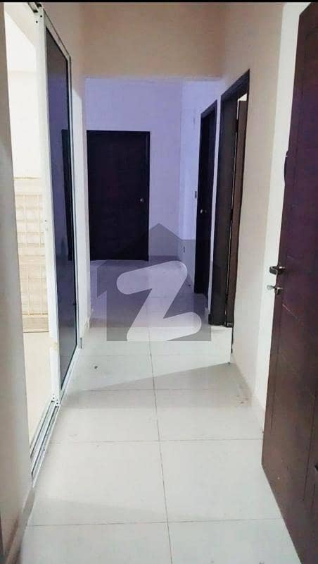 4 BED LOUNGE FLAT AVAILABLE FOR RENT AT JAMSHED ROAD