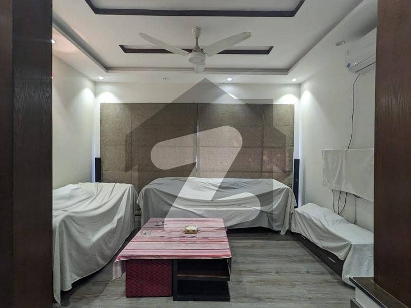 ڈی ایچ اے فیز 6 ڈیفنس (ڈی ایچ اے),لاہور میں 4 کمروں کا 6 مرلہ مکان 2.5 کروڑ میں برائے فروخت۔