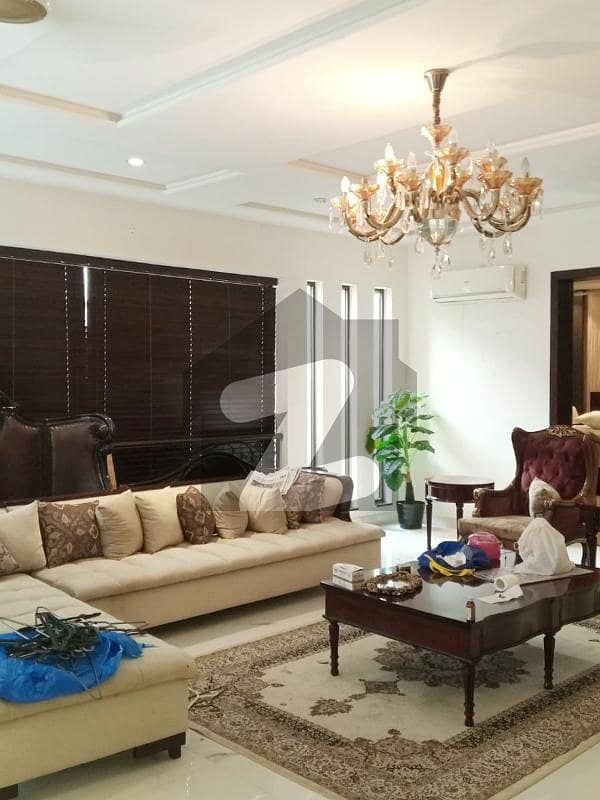 2 Kanal Full House With Attached Basement Available For Rent
