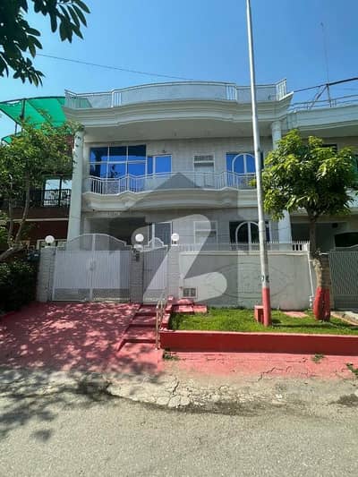 8 Marla 30*60 G11/1 3 House For Sale