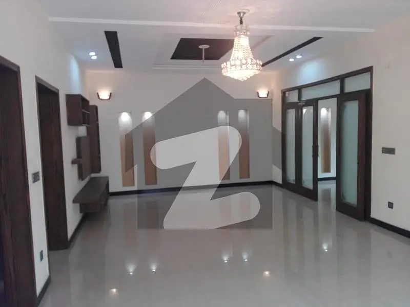 Brand New 10 Marla House, Luxury Finishing, Designer House, Bahria Town Lahore, Sector C