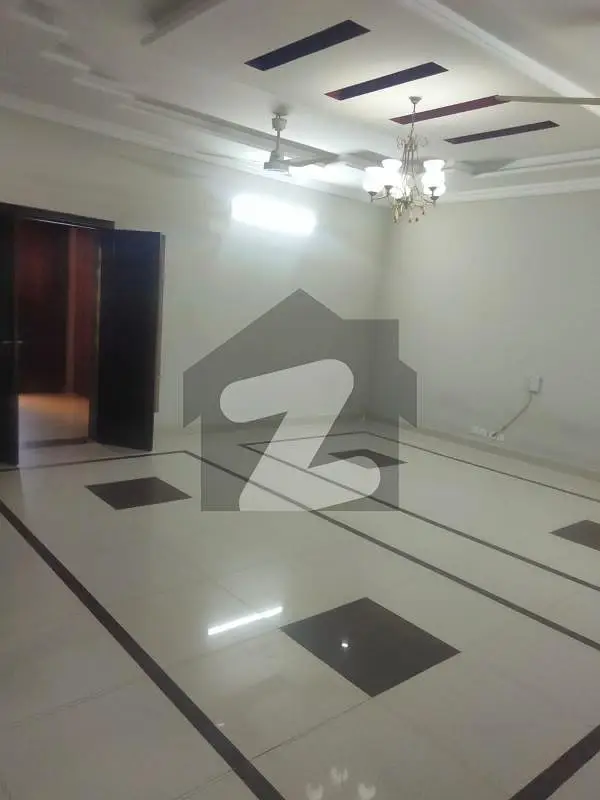7 Marla Like New Ground Portion For Rent In G-13 Islamabad