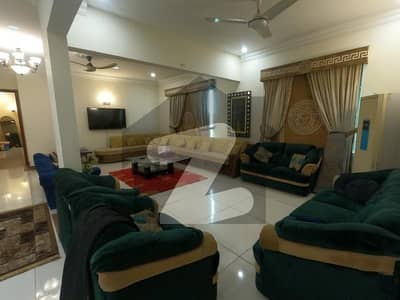 ڈی ایچ اے فیز 7 ڈی ایچ اے ڈیفینس,کراچی میں 6 کمروں کا 1 کنال مکان 12.0 کروڑ میں برائے فروخت۔