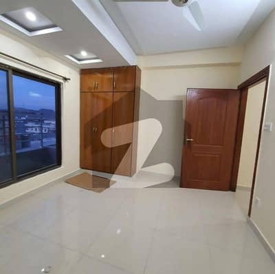 Investors Should Sale This Flat Located Ideally In Soan Garden