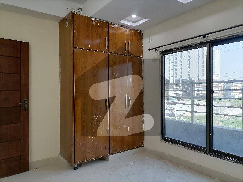 Ideally Located Flat Of 1000 Square Feet Is Available For sale In Islamabad