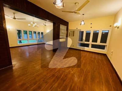 Luxury House On Extremely Prime Location Available For Rent In Islamabad