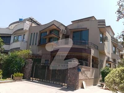 I-8/3.35x80 Double corner House available for sale near kachnar park. More options available
