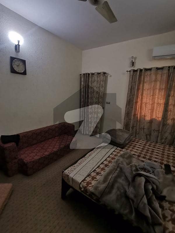 النور ٹاؤن لاہور میں 5 کمروں کا 11 مرلہ مکان 3.5 کروڑ میں برائے فروخت۔